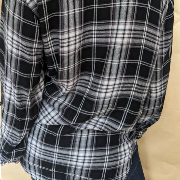 Eddie Bauer flannel, size xl. Black & grey. - Picture 10 of 13